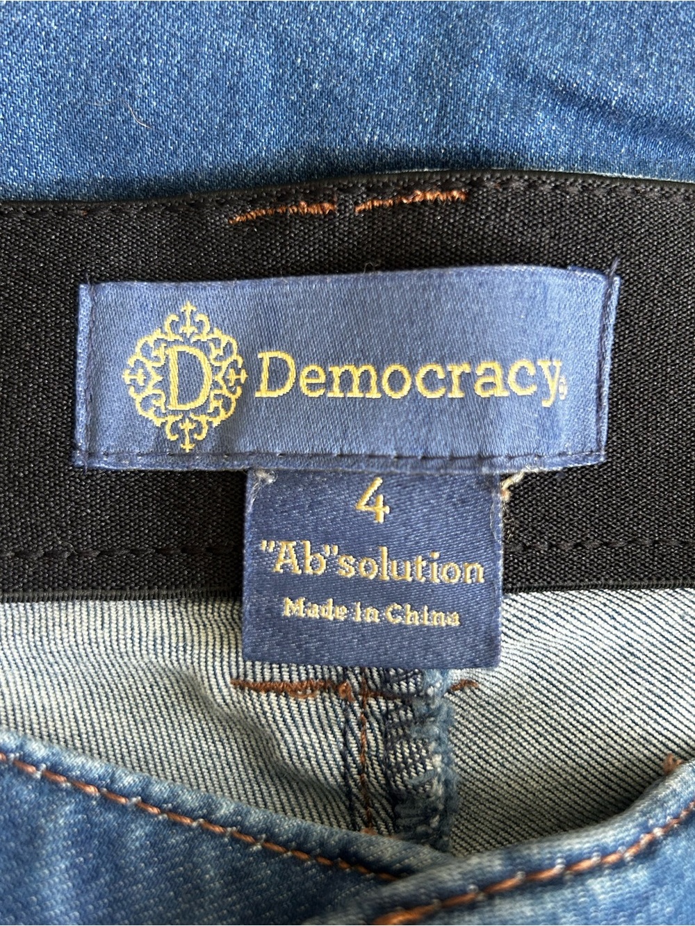 Democracy "Ab"solution Artisanal Blue Denim Itty Bitty Bootcut Jeans Size 4 - Picture 4 of 5